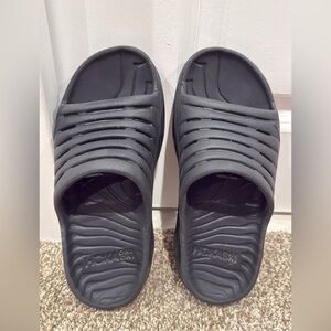 Women’s Hoka Recovery Slides